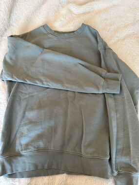 TNA Women’s's Crewneck Sweatshirt in Sage Green